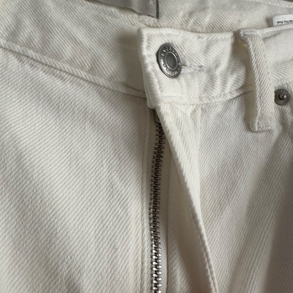Everlane‎ • The Summer Jean in Bone White - Picture 3 of 8